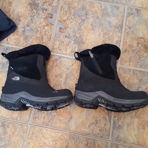 North Face Women's Snow boots